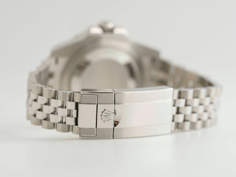 Rolex GMT Master II 126710 GRNR